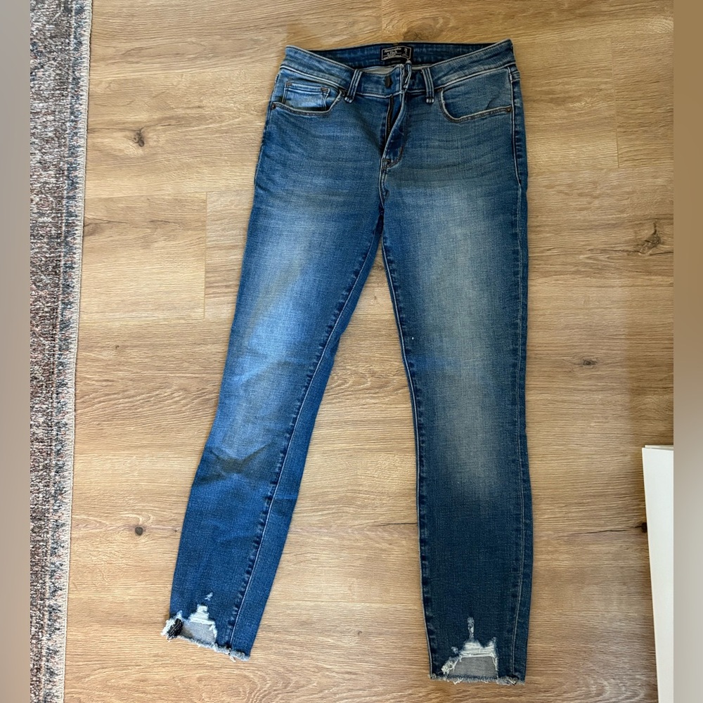 Abercrombie & Fitch | Mid Rise Super Skinny Ankle